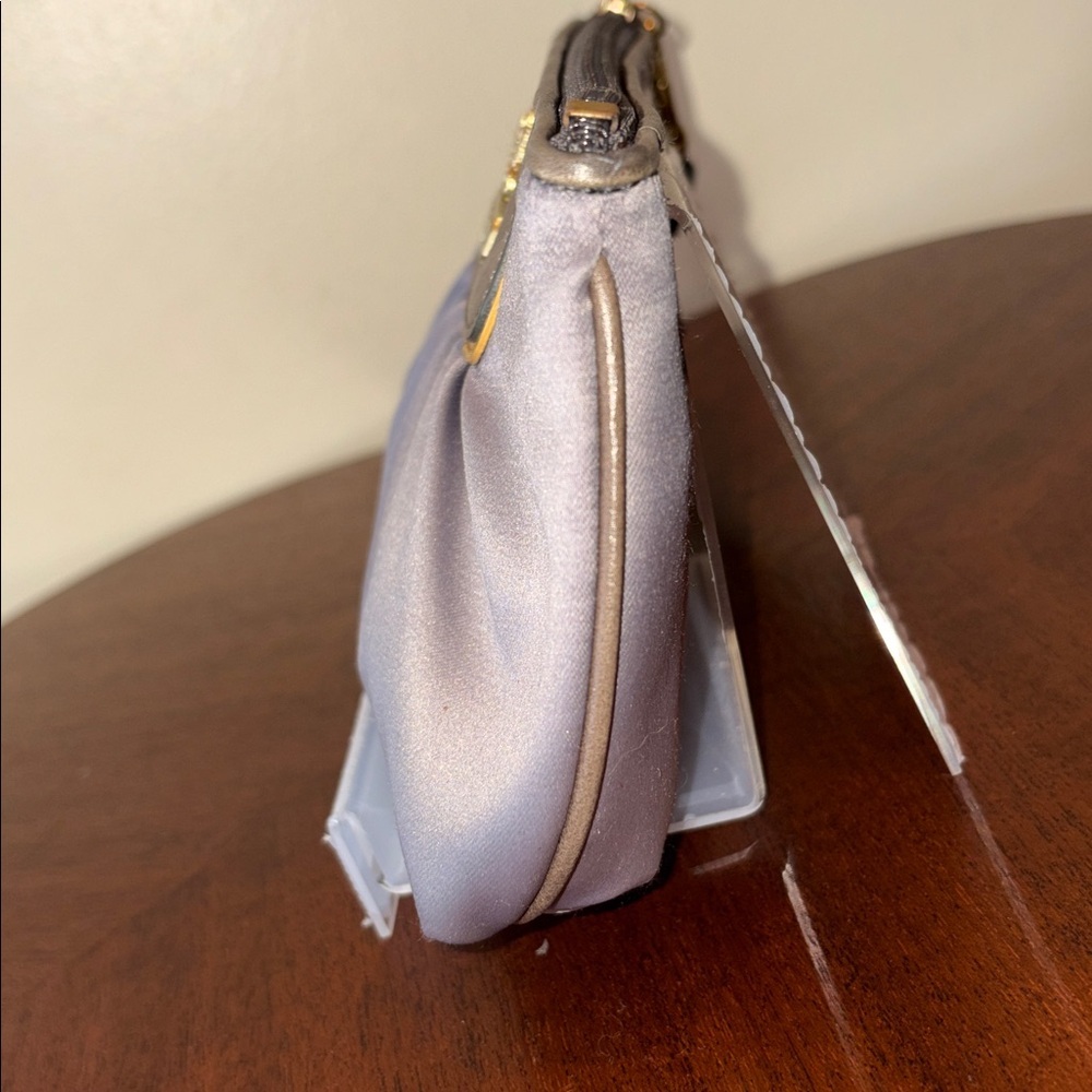 Coach Amanda wristlet vintage 42032 gray satin/gray leather trim/piping excellen - Picture 5 of 11